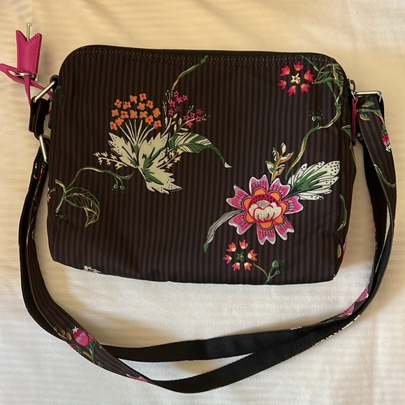 Vera Bradley Crossbody Floral Bag or Purse - Picture 3 of 7